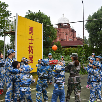 阜陽軍事夏令營讓學(xué)與玩成正比