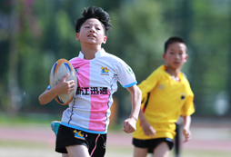  橄欖球夏令營對于青少年成長起到哪些幫助？