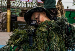 甘肅軍事拓展夏令營(yíng)激發(fā)孩子個(gè)人潛能