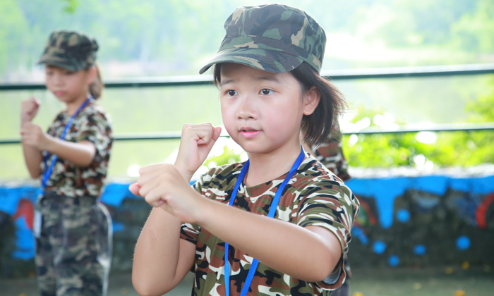 贛州暑假軍訓(xùn)夏令營(yíng)