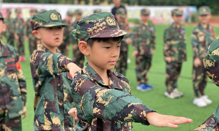 贛州軍事夏令營(yíng)費(fèi)用包含哪些