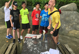 香港中小學(xué)生軍事夏令營(yíng)讓孩子們學(xué)到了什么
