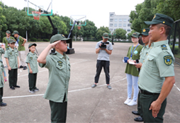 參加湖州軍事夏令營(yíng)讓孩子收獲滿滿