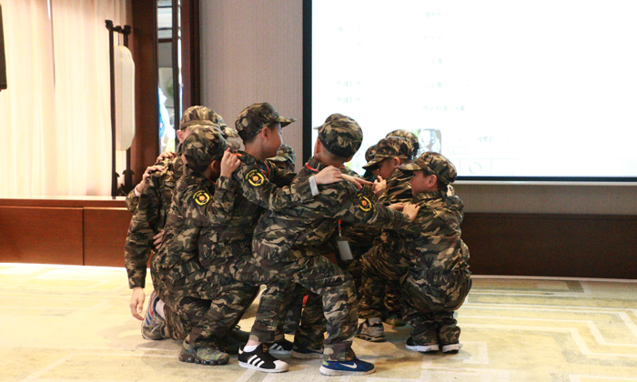 參加廣東軍事夏令營