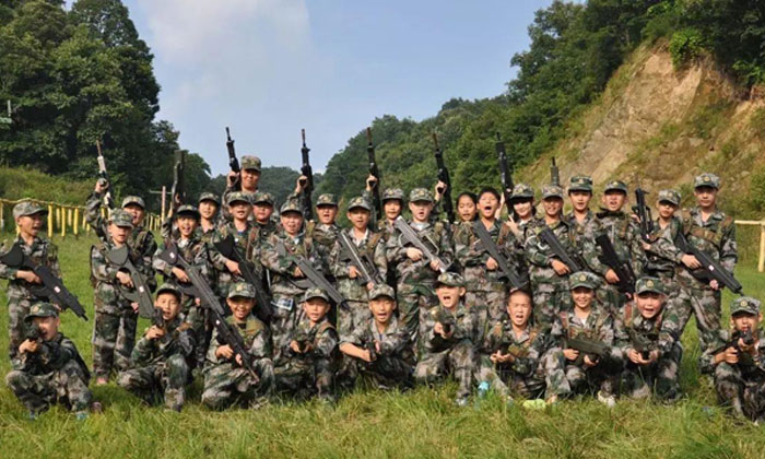 21天王牌軍事夏令營.jpg