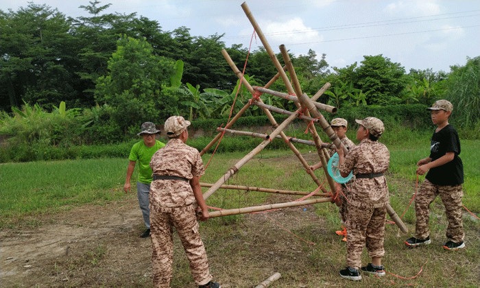 廣西軍事夏令營.gif