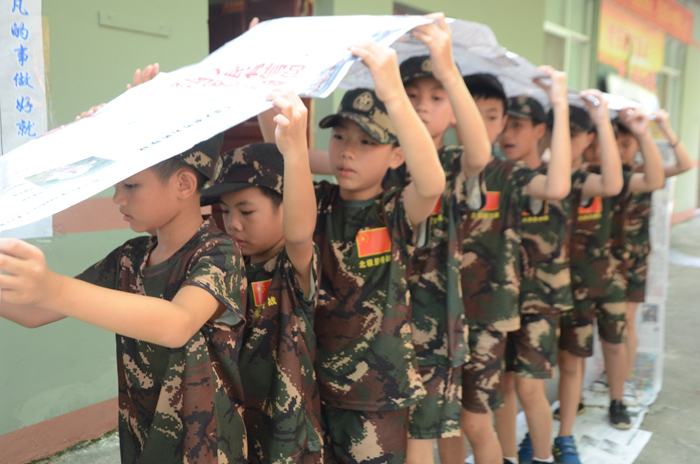 廣西崇左夏令營(yíng)軍訓(xùn)