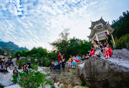 桂林小學(xué)生夏令營(yíng)帶你暢游于山水間