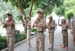 廣西軍事訓練營矯正青少年的不良習慣