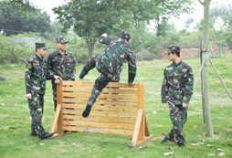 這個假期廣西青少年夏令營給一個收獲滿滿的假期