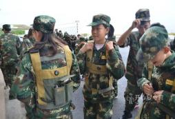 廣西軍事夏令營(yíng)讓孩子成為文明有禮的“小軍人”！