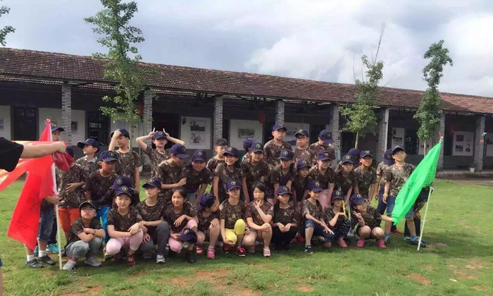 廣西柳州軍事夏令營
