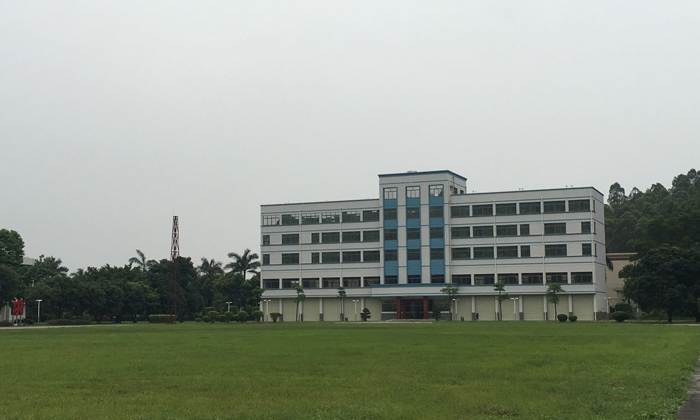 廣州軍事夏令營(yíng)