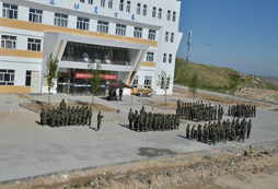 <strong>參加廣州封閉式夏令營體驗警營特色訓練</strong>