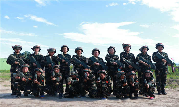 廣州7天軍事夏令營費(fèi)用.jpg