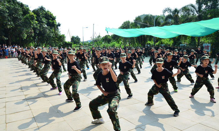 參加廣州軍事夏令營(yíng)能收獲什么.jpg