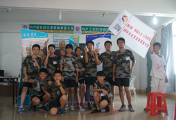 2017廣州拓展夏令營(yíng)給孩子一個(gè)不一樣的假期