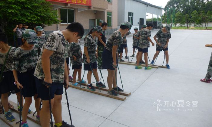 廣州軍事夏令營(yíng)活動(dòng)