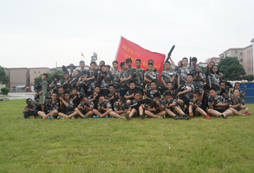 參加廣州吃苦夏令營(yíng)養(yǎng)出自立自強(qiáng)的小戰(zhàn)士