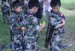 廣州軍事夏令營(yíng)幫助青少年樹(shù)立目標(biāo)