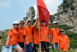 州青少年拓展夏令營活動為什么受到廣大家長的歡迎