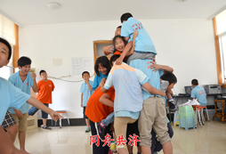參加廣州軍事拓展夏令營(yíng)能收獲什么