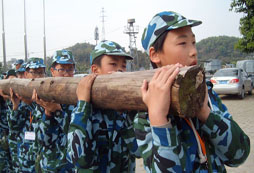 廣州黃埔軍事夏令營(yíng)報(bào)名費(fèi)多少錢