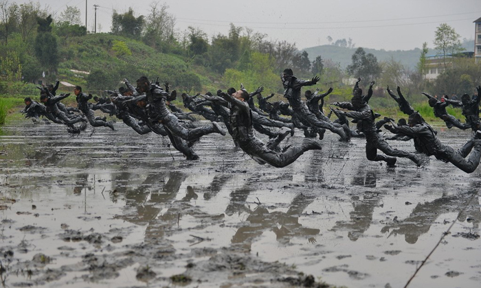 參加軍事訓(xùn)練對孩子有哪些幫助