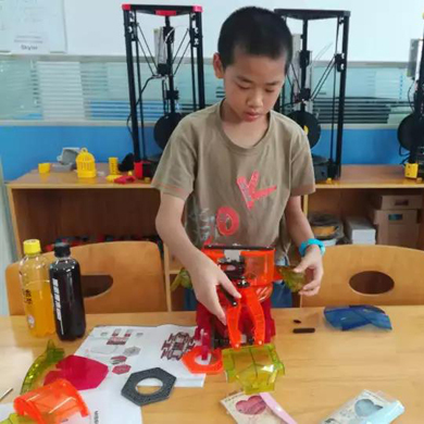 桂林科技夏令營探索化學(xué)實(shí)驗(yàn)室的奇妙之旅