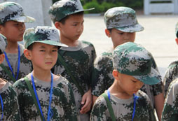 荔浦周邊夏令營(yíng)哪個(gè)軍事夏令營(yíng)適合中小學(xué)生？