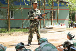 暑假期間桂林市哪里有小學(xué)生報的軍事夏令營？