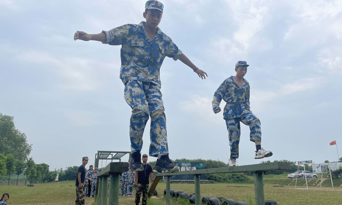 礪劍軍事夏令營(yíng)