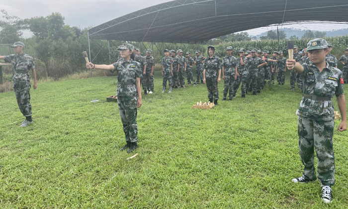 礪劍軍事夏令營(yíng)