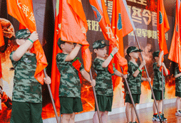 貴州夏令營幫助改正孩子貪玩的毛??！