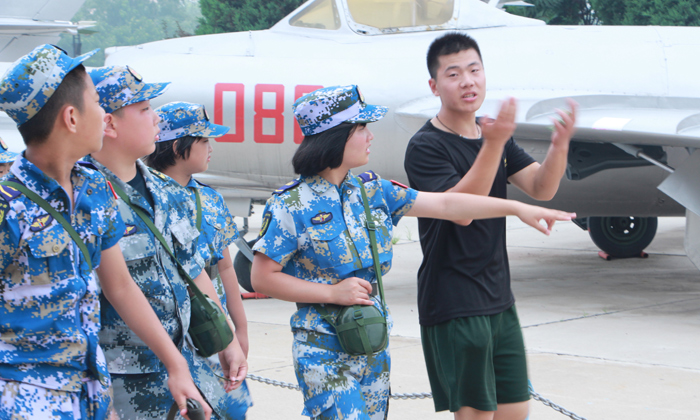 國(guó)防教育夏令營(yíng)報(bào)名哪家好