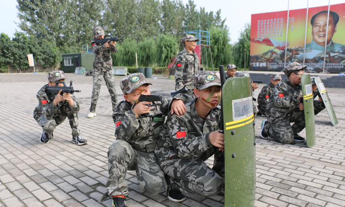 28天國內(nèi)軍事夏令營費用多少