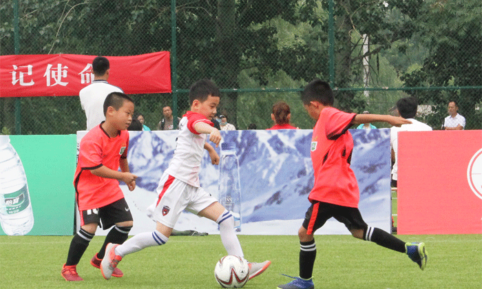 國內(nèi)足球夏令營