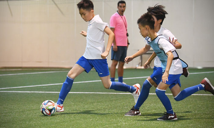 國內(nèi)青少年足球夏令營