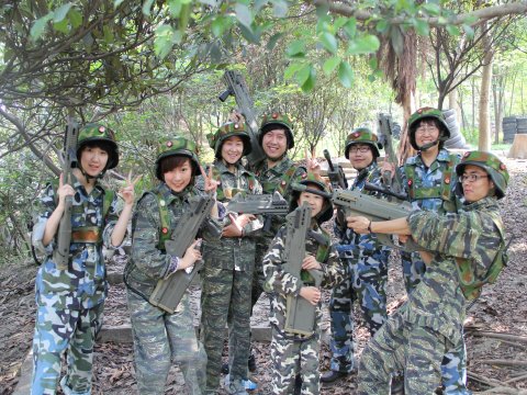 軍事夏令營(yíng)