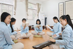 國學(xué)夏令營激發(fā)孩子無窮潛力！