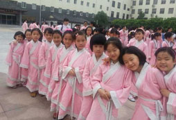盛行的國(guó)學(xué)夏令營(yíng)適合多大孩子參加？