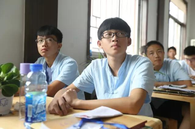 國(guó)學(xué)夏令營(yíng)哪個(gè)機(jī)構(gòu)好