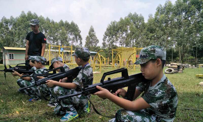 廣西黃埔軍事夏令營真人CS