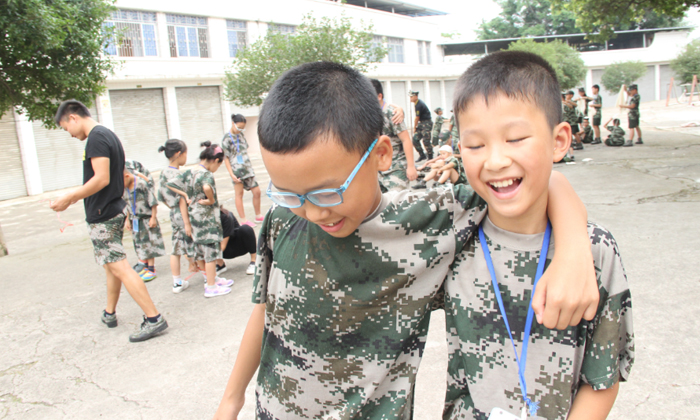 歡聲笑語(yǔ)每一天