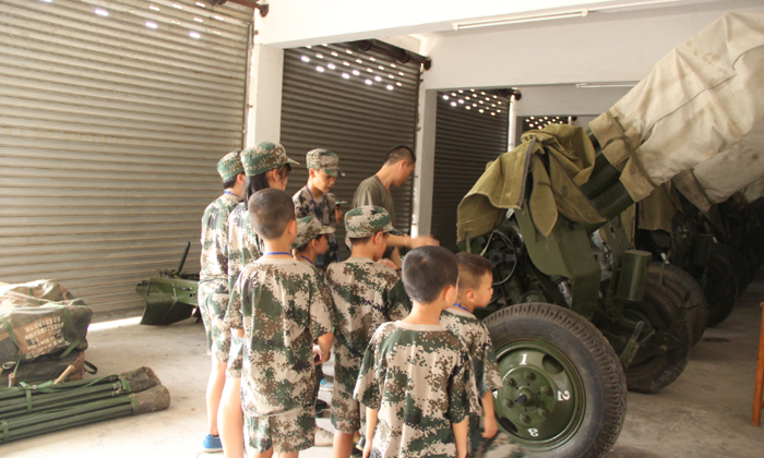 講解現(xiàn)代化軍事武器