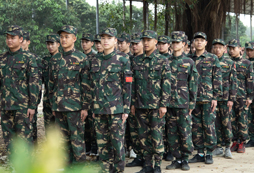 來廣西西點(diǎn)軍事夏令營(yíng)磨煉孩子意志品質(zhì)