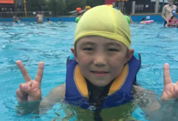 海北游泳夏令營介紹女性在游泳時應該注意點什么