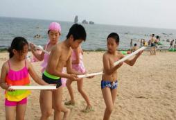 海濱夏令營帶你體驗腳踩在沙灘的奇妙感受