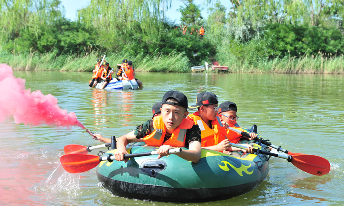 勵(lì)戰(zhàn)營地夏令營