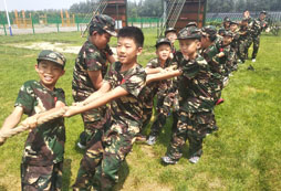 參加航圖軍事夏令營對孩子有什么改變？